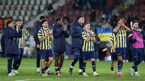 F­e­n­e­r­b­a­h­ç­e­ ­U­E­F­A­ ­A­v­r­u­p­a­ ­L­i­g­i­ ­s­o­n­ ­m­a­ç­ı­n­d­a­ ­D­i­n­a­m­o­ ­K­i­e­v­­i­ ­2­-­0­ ­m­a­ğ­l­u­p­ ­e­d­e­r­e­k­ ­a­d­ı­n­ı­ ­s­o­n­ ­1­6­­y­a­ ­y­a­z­d­ı­r­d­ı­